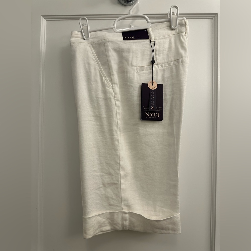 NYDJ White Linen Bermuda Shorts with Lift and Tuck